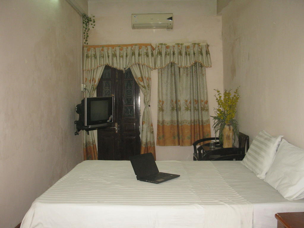 Hanoi Caballos Hotel エクステリア 写真