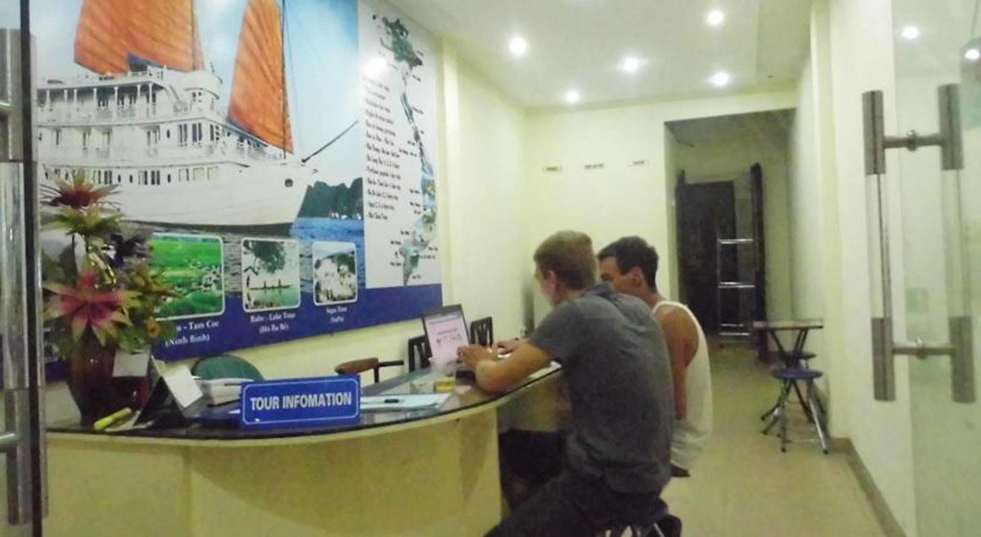 Hanoi Caballos Hotel エクステリア 写真