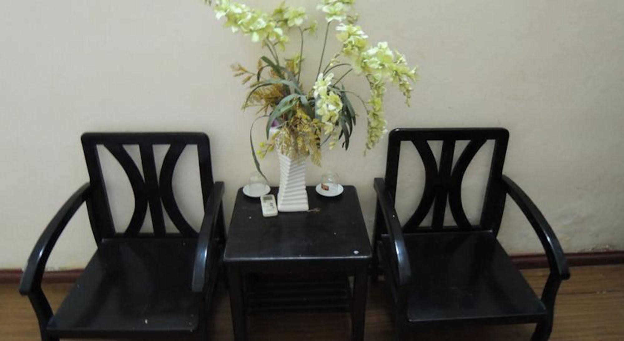 Hanoi Caballos Hotel エクステリア 写真