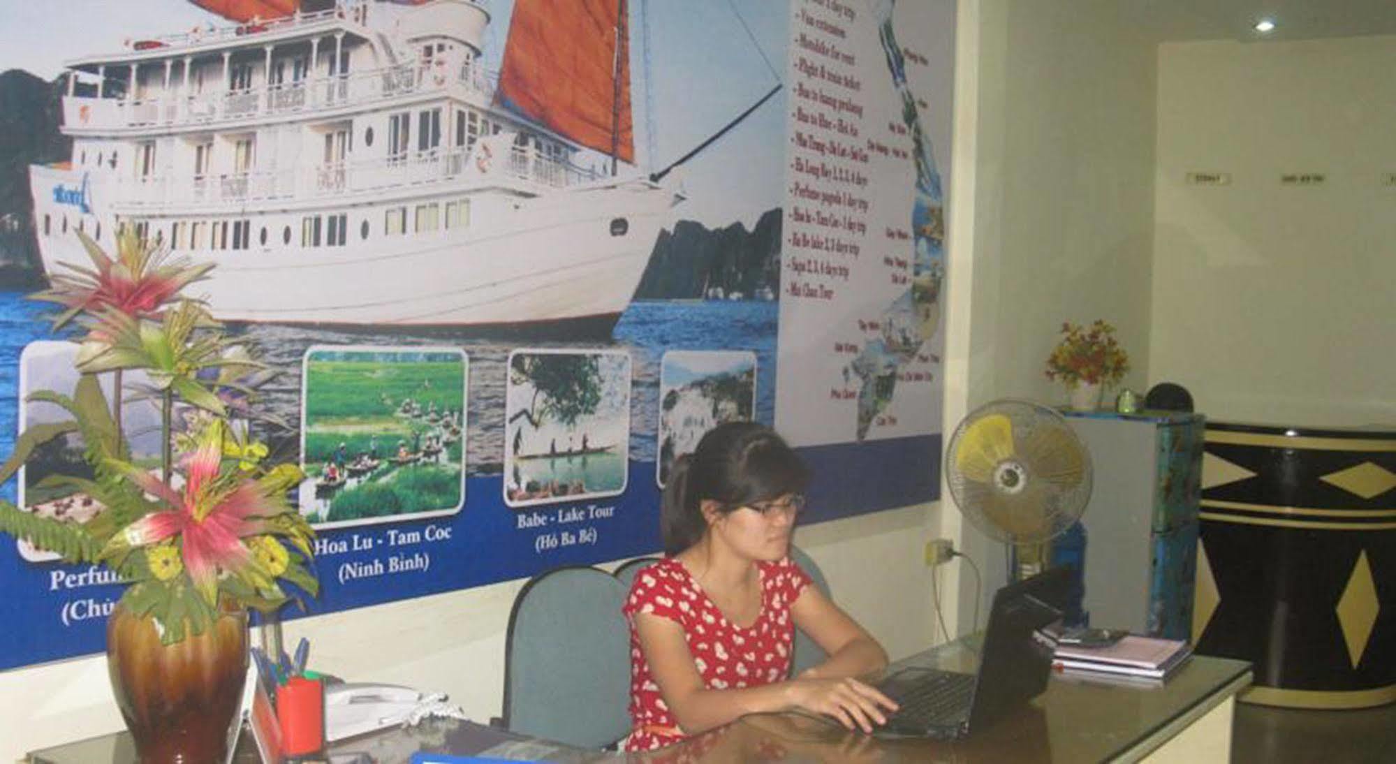 Hanoi Caballos Hotel エクステリア 写真