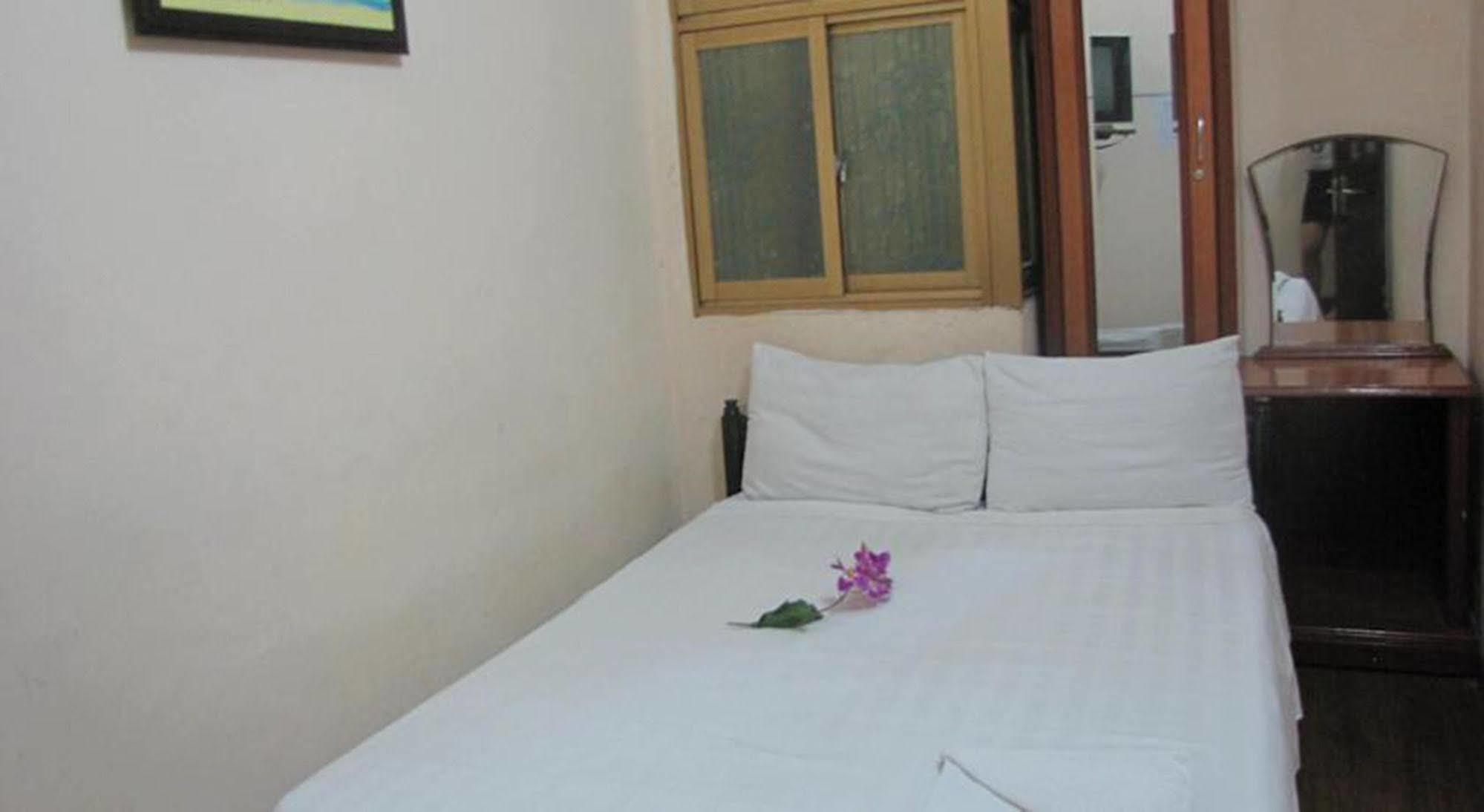 Hanoi Caballos Hotel エクステリア 写真