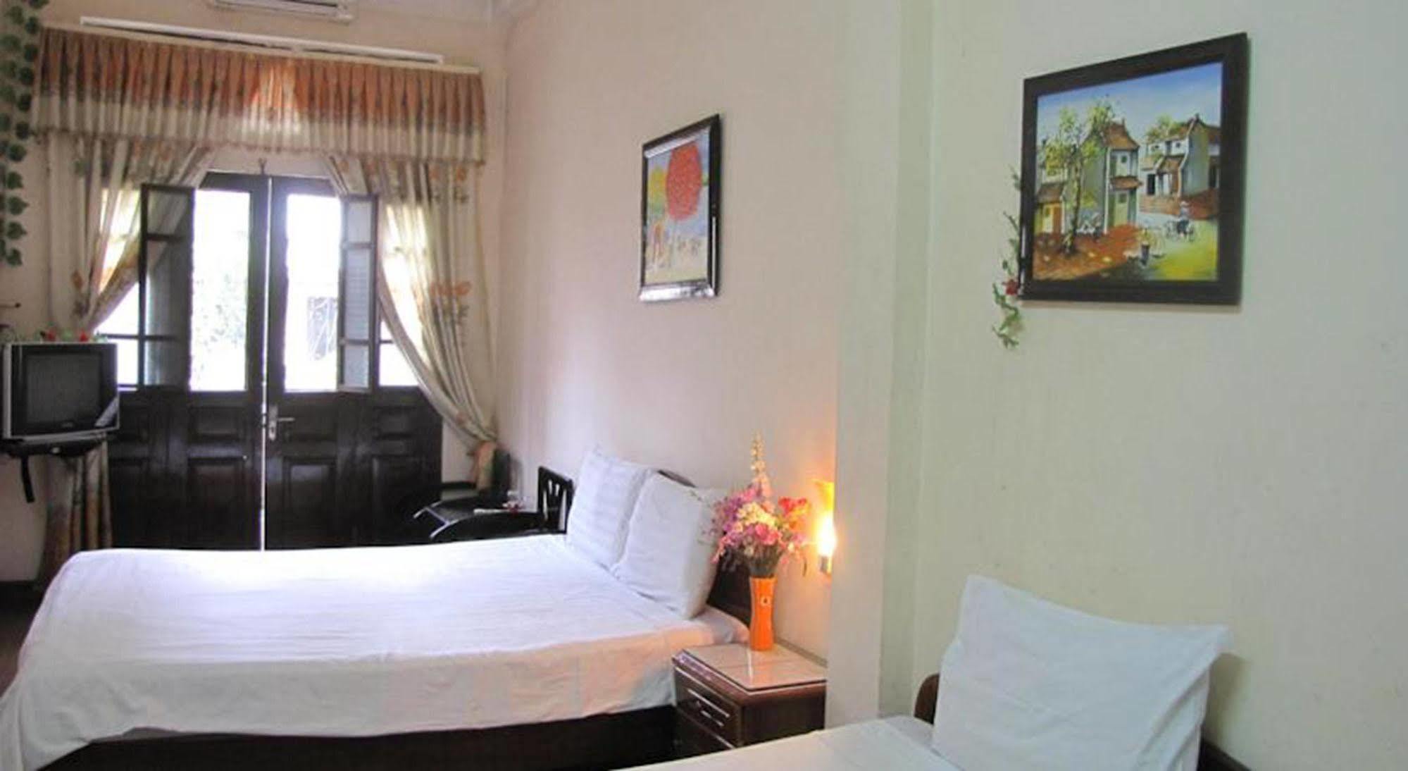 Hanoi Caballos Hotel エクステリア 写真