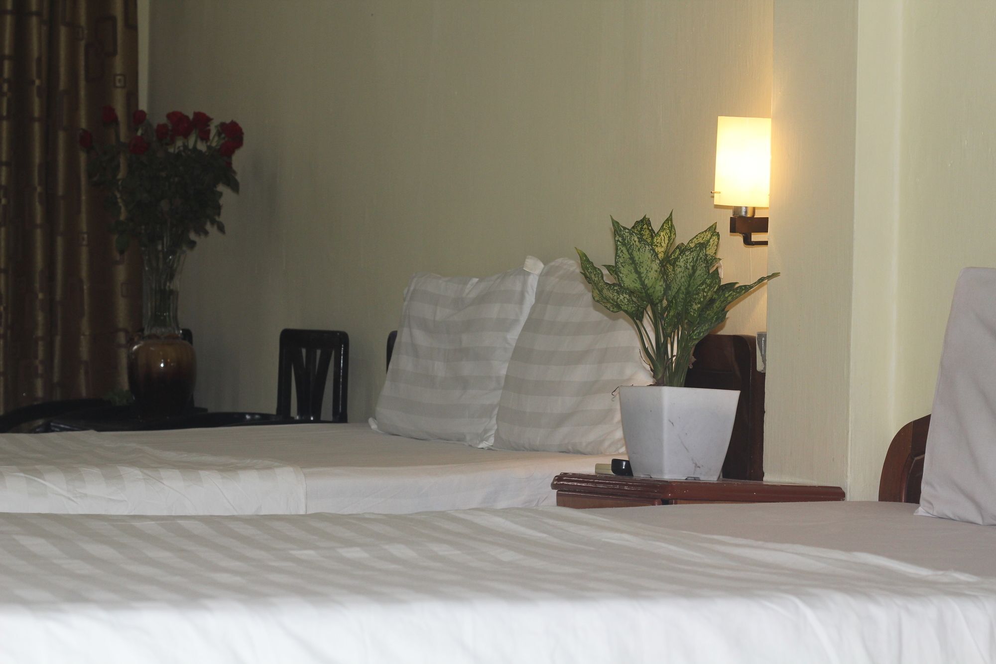 Hanoi Caballos Hotel エクステリア 写真